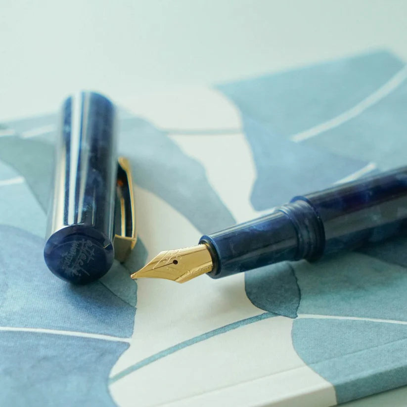 Marbled Fountain Pen (ATTACHÉ) Navy