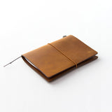 TRAVELER'S COMPANY TRAVELER'S notebook Camel - Passport Size