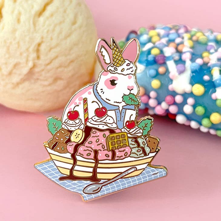 Pin de esmalte de conejo de helado 