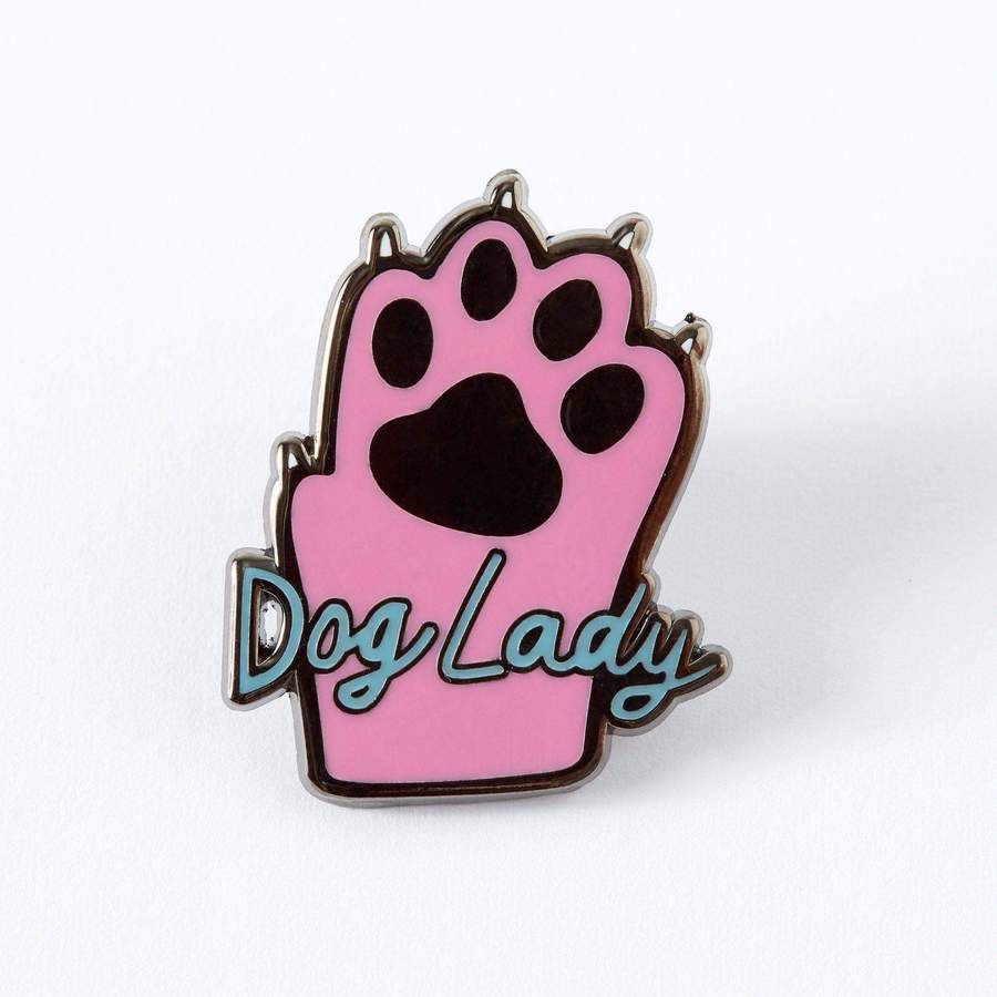 Pin de esmalte de la señora del perro